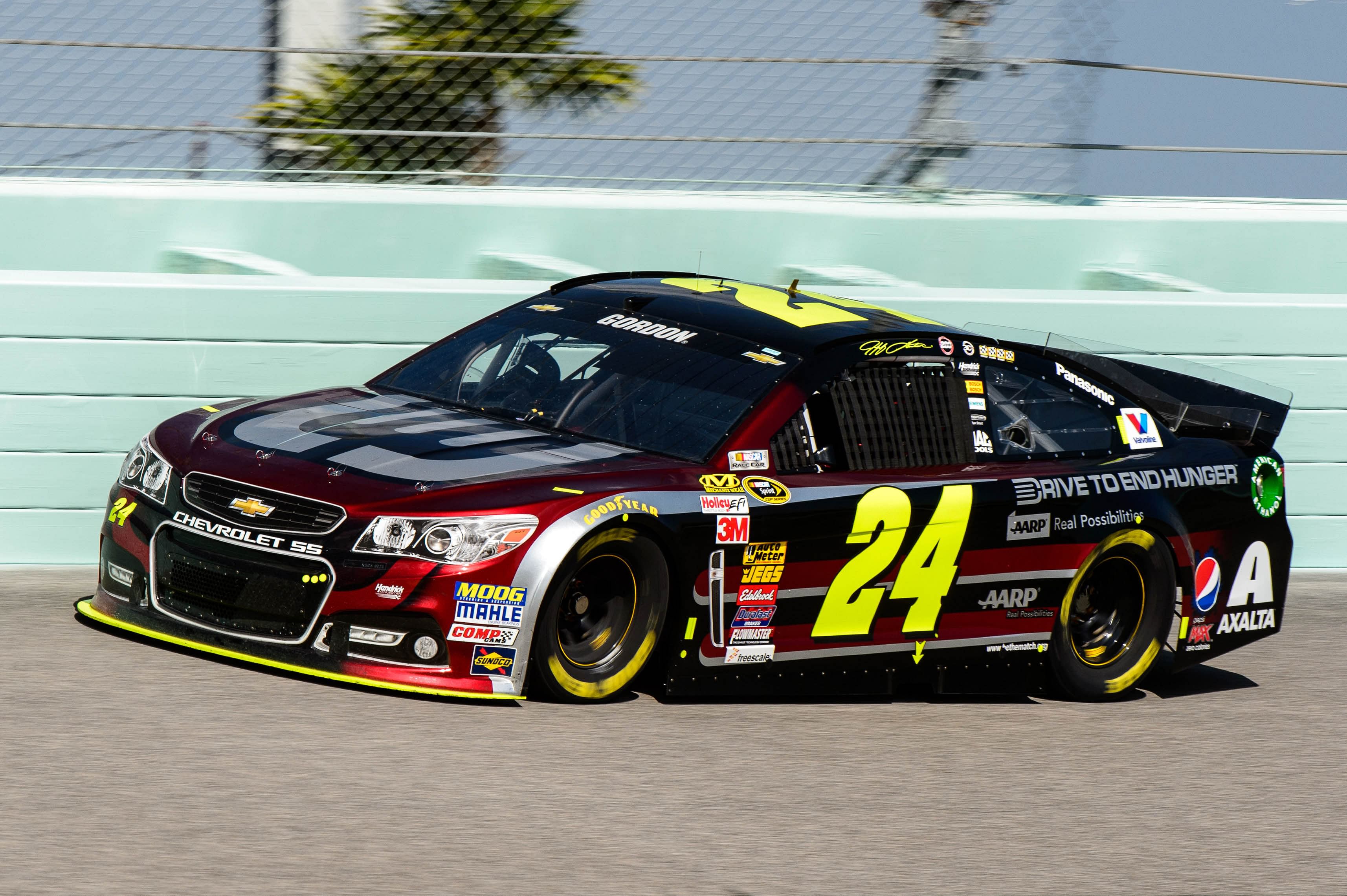 Jeff Gordon (24) during practice for the Ford EcoBoost 400 at Homestead-Miami Speedway, November 2014 - Source: Imagn