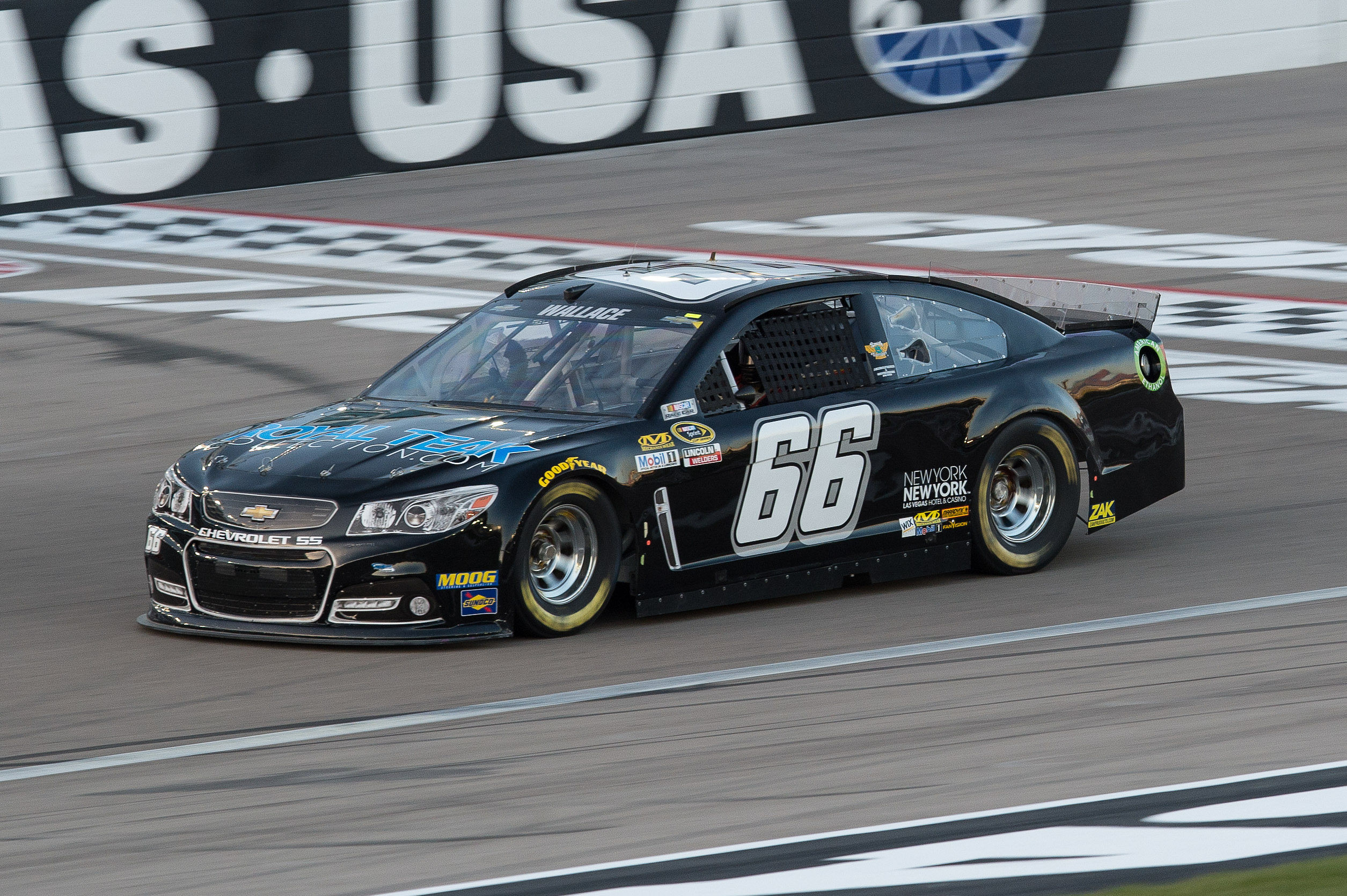 Mike Wallace driving the No. 66 Chevrolet at Las Vegas Motor Speedway in 2015 - Source: Imagn