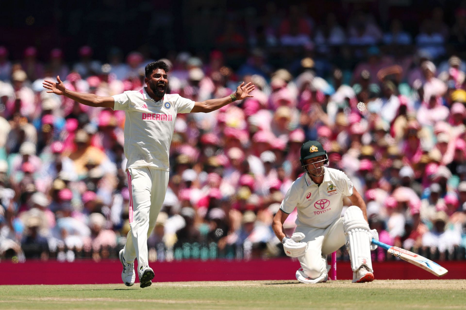 [Watch] Mohammed Siraj dismisses Usman Khawaja caught behind for 100th scalp in BGT 2024-25 5th Test