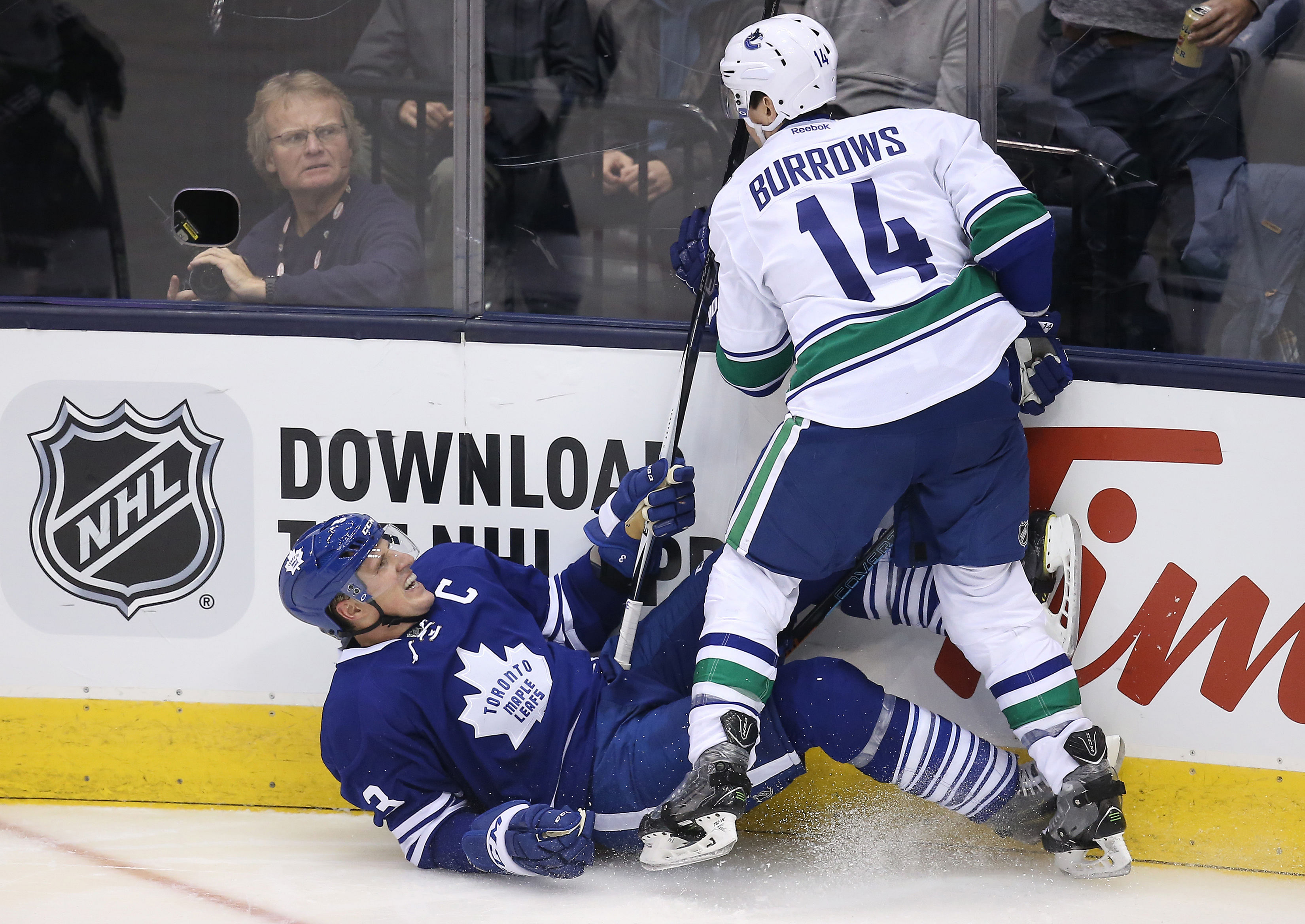 NHL: Vancouver Canucks at Toronto Maple Leafs - Source: Imagn