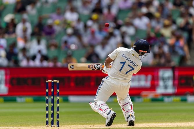 "He tried to put his life" - Irfan Pathan lauds Rishabh Pant's knock in BGT 2024-25 5th Test