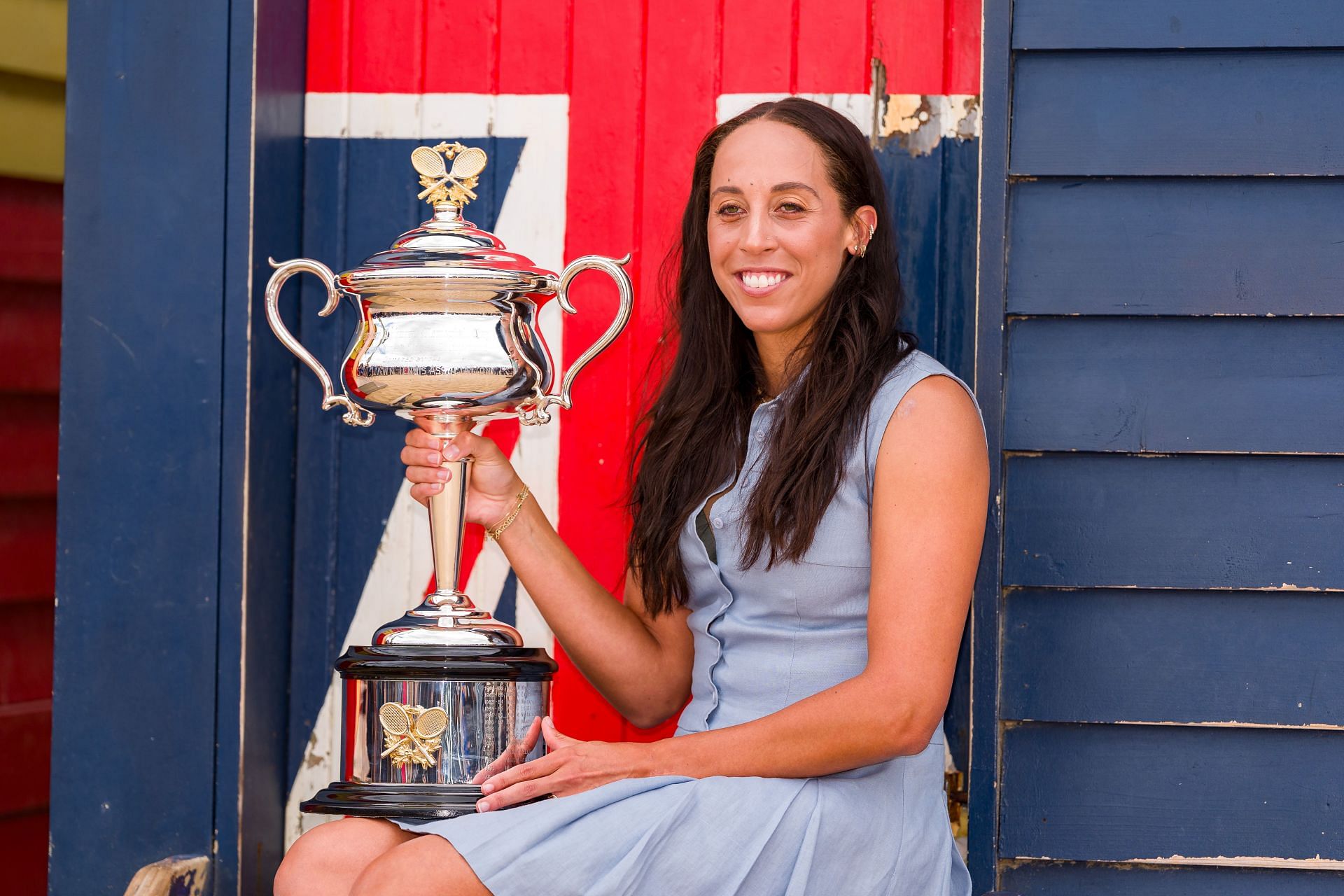 Madison Keys with the 2025 Australian Open Women singles trophy [Image Source: Getty Images]