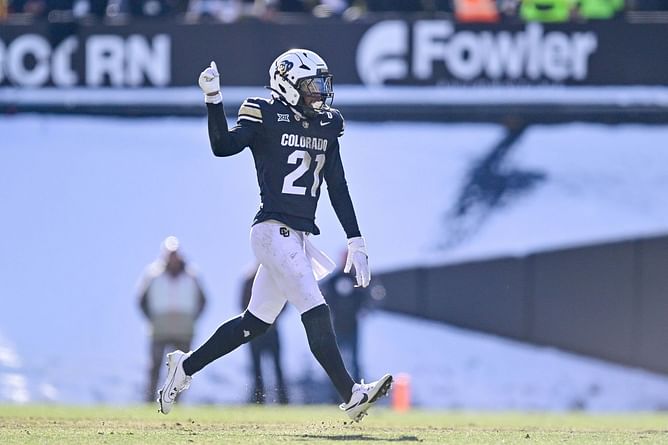 Latest video from Deion Sanders Jr. shows Shilo Sanders preparing for NFL Combine's 40 yard dash