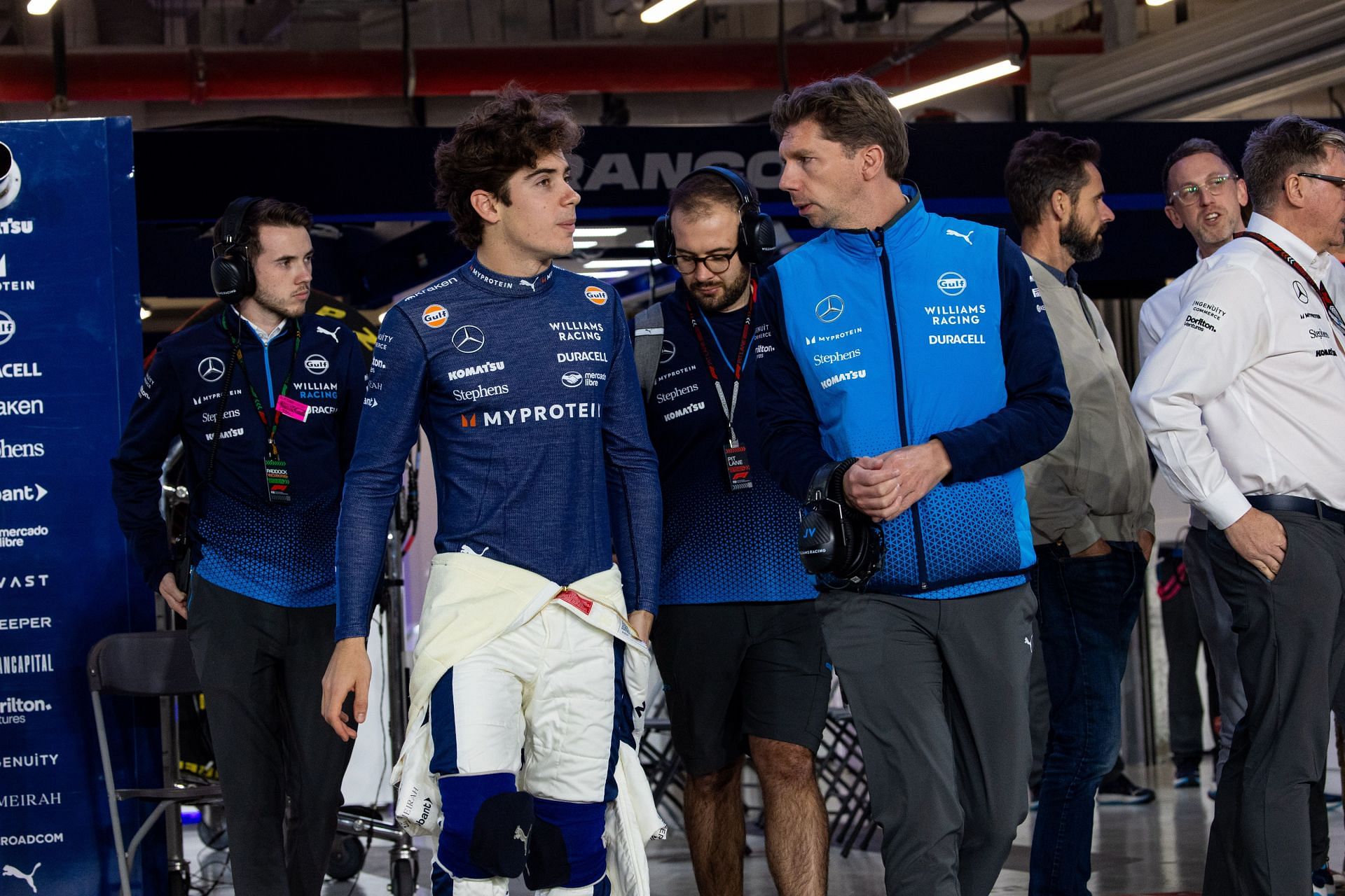 Franco Colapinto[L] with Williams team principal James Vowles[R] (Image Source: Getty)