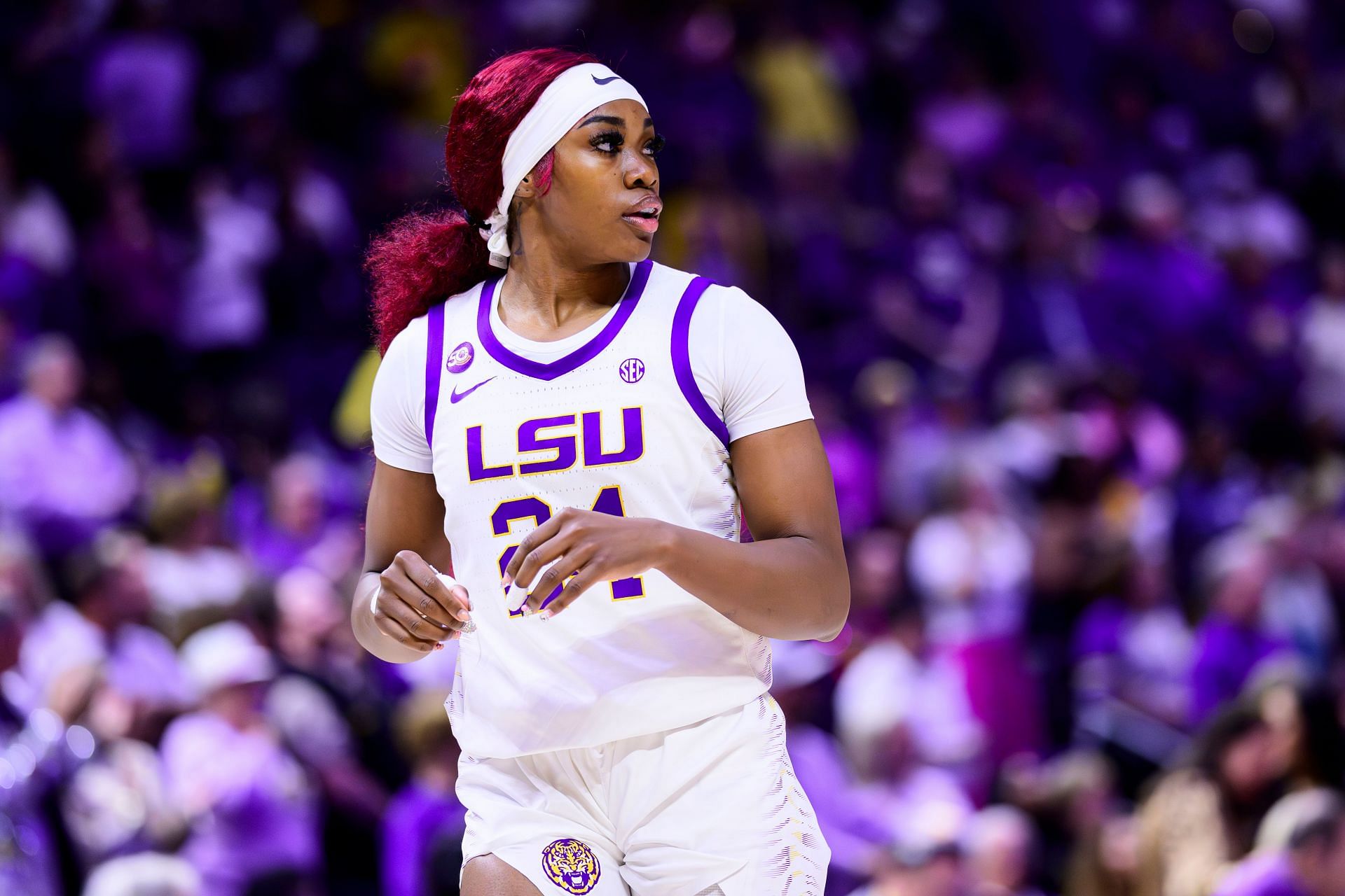 Aneesah Morrow (#24) of the LSU Tigers in action against the Auburn Tigers on January 5, 2025 at the Pete Maravich Assembly Center in Baton Rouge, Louisiana. Photo: Getty