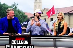 Paul Skenes' GF Olivia Dunne captures LSU teammate Kylie Coen's adorable pose in latest selfie