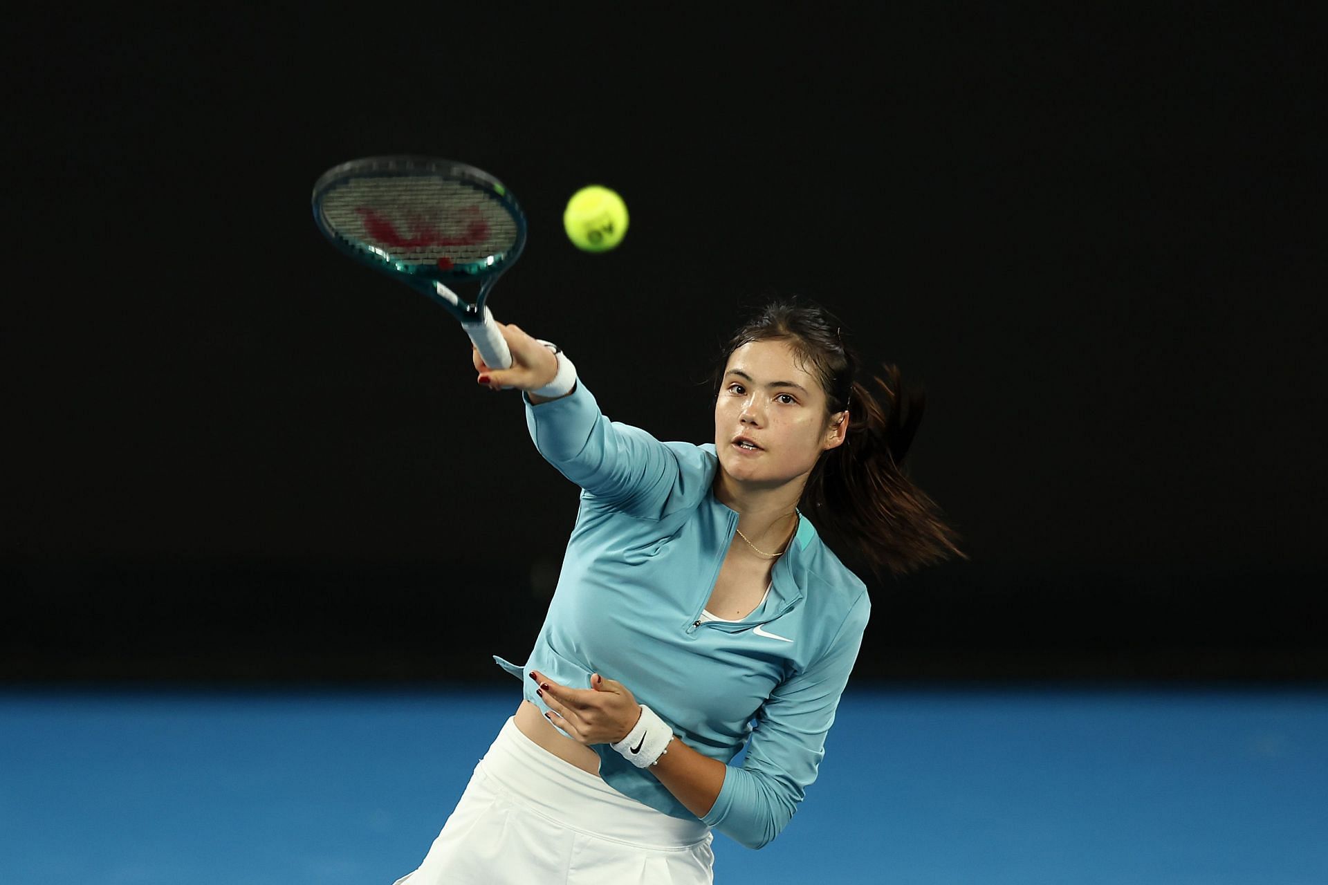 Emma Raducanu hits a smash during her practice at RLA (Source: Getty Images)