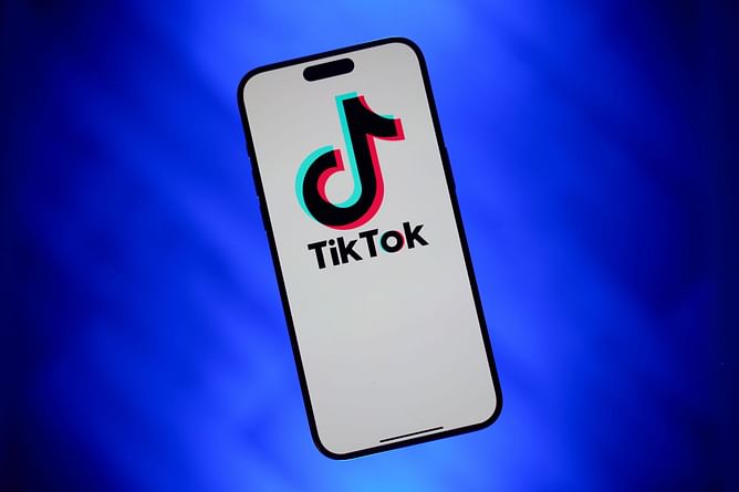 "McDonald's is hiring" — Internet reacts as TikTok influencer cries over going broke, losing job ahead of app ban
