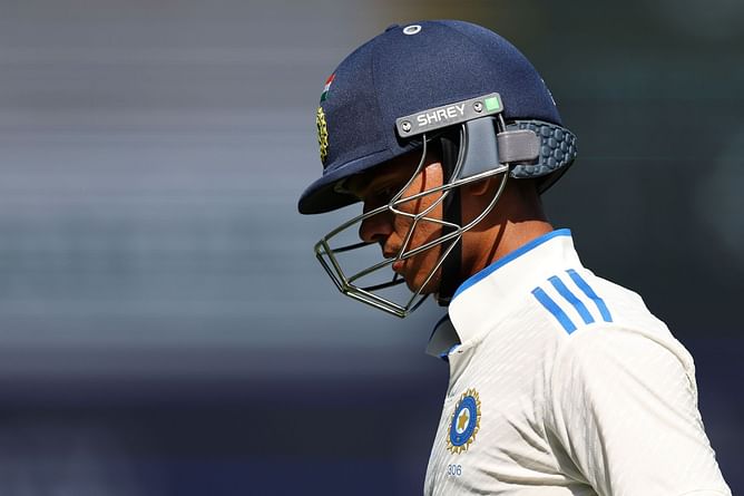 [Watch] Yashasvi Jaiswal bowled for 22 by a dream delivery from Scott Boland in BGT 2024-25 5th Test