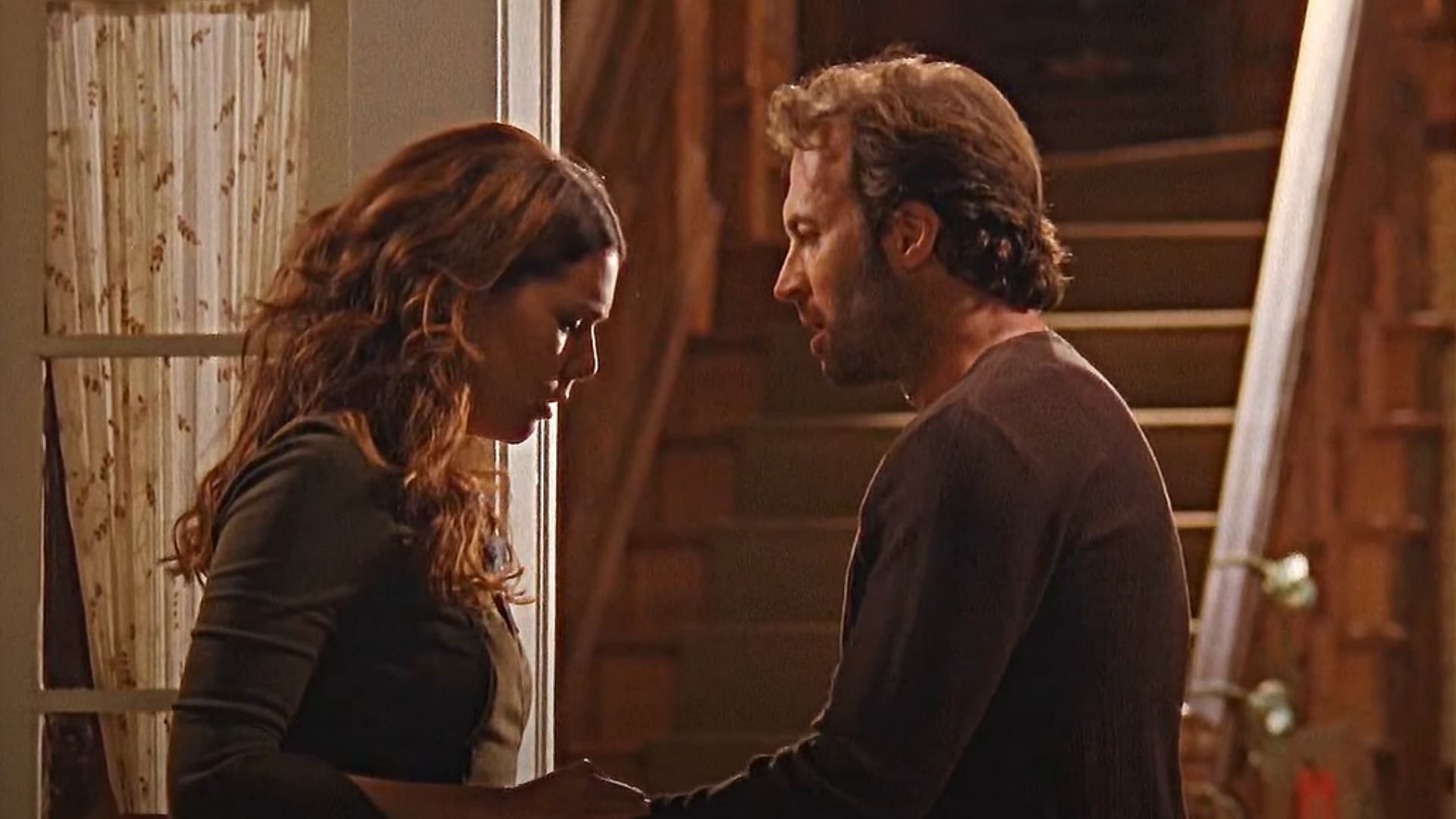 Luke and Lorelai (Image via Netflix)