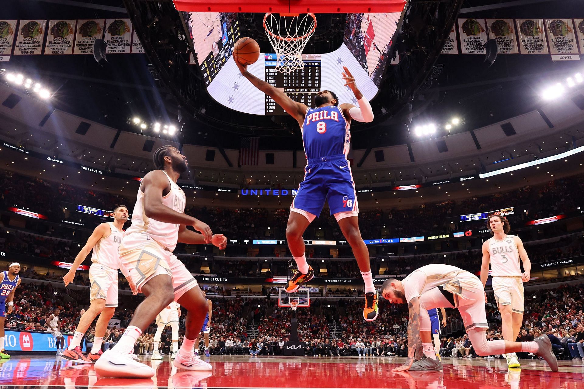 Paul George, #8 of the Philadelphia 76ers, goes up for a layup against the Chicago Bulls. (Credits: Getty)