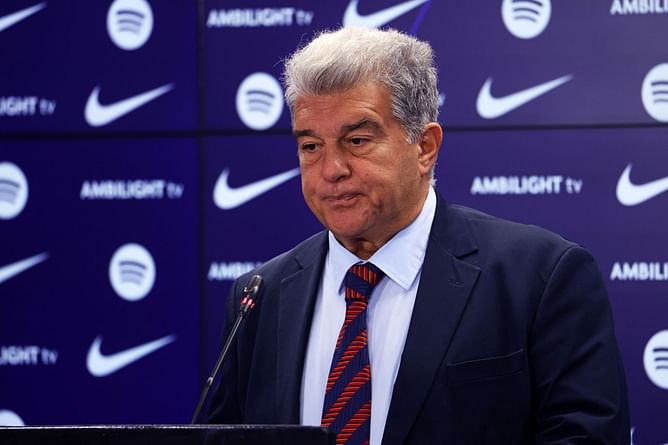 "Umtiti vibes", "Crazy turnaround" - Barcelona fans react as star player signs new deal that will keep him at the club until 2031