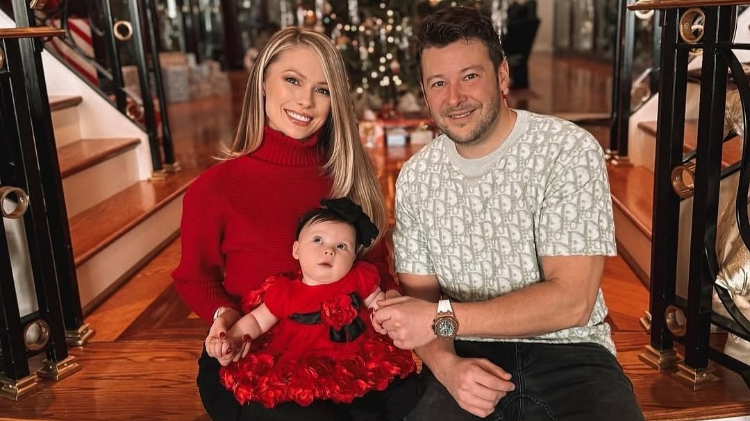 Marco Andretti with his girlfriend Billie Jo Powers and their daughter Miura (Image via Instagram/@billiejopowers)