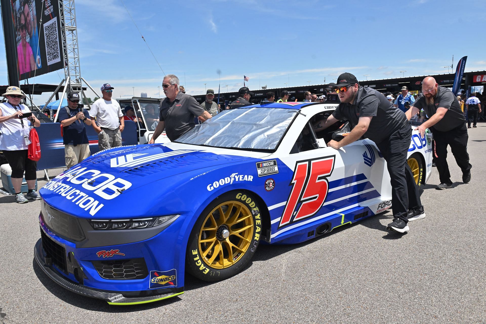 AUTO: JUN 02 NASCAR Cup Series Enjoy Illinois 300 presented by TicketSmarter - Source: Getty