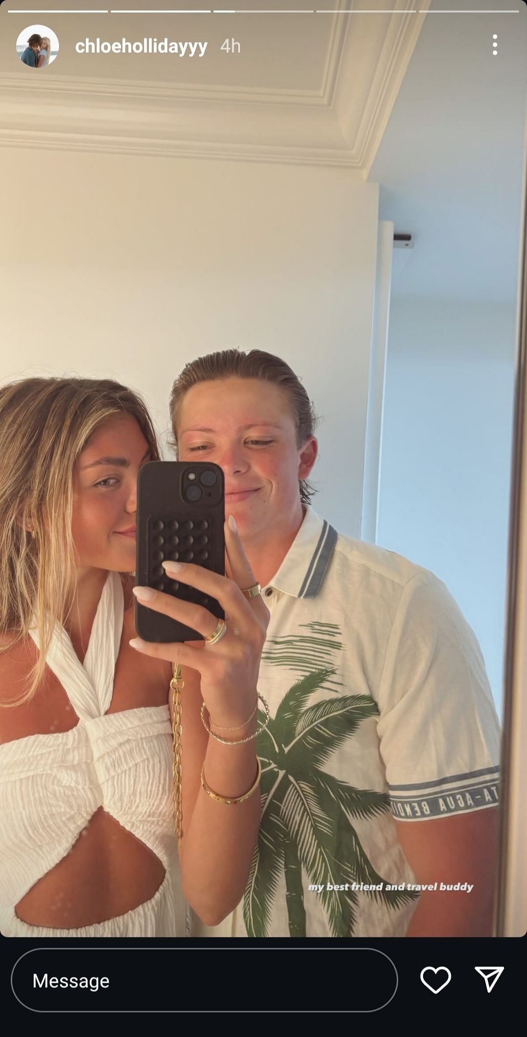 Chloe Holliday shares a mirror selfie with her husband Jackson Holliday. Source - Instagram/@chloehollidayy