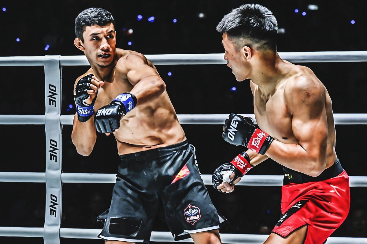 Akbar Abdullaev dominated ONE featherweight MMA king Tang Kai at ONE Fight Night 27. [Photo via: ONE Championship]