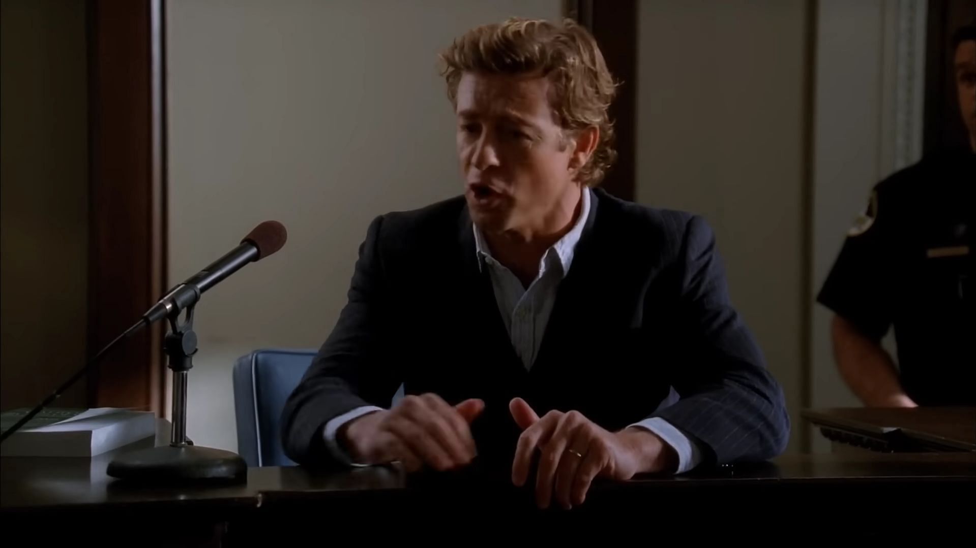 Simon Baker in The Mentalist. (Image via Prime Video)