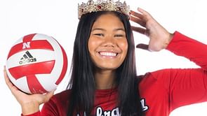Harper Murray, Andi Jackson and other Nebraska players react to Kennedi Orr's highlights from trip to France