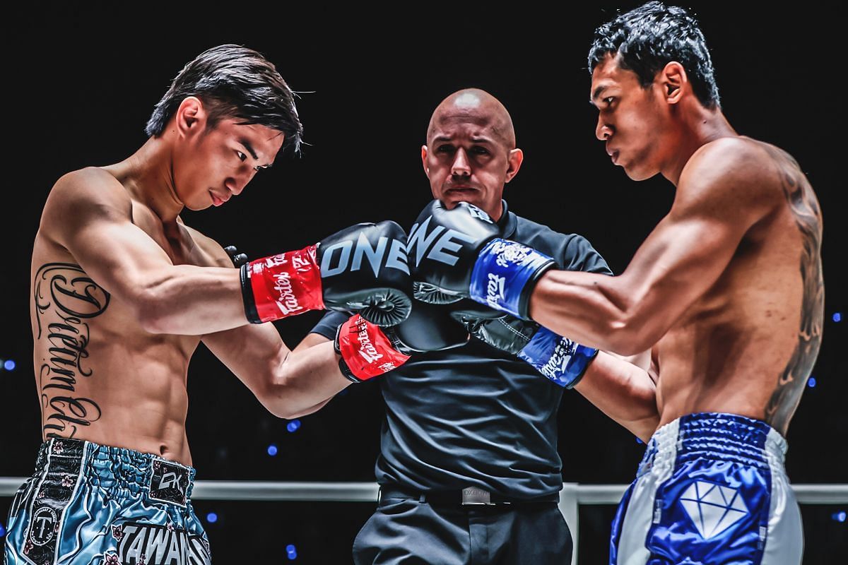 (From left to right) Tawanchai, Olivier Coste, Jo Nattawut [Photo via ONE Championship]