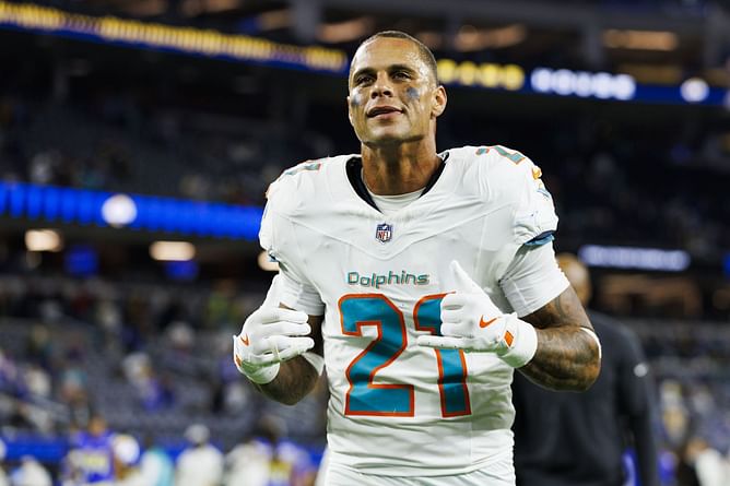 Jordan Poyer's wife Rachel Bush, daughter Aliyah don Dolphins merch for safety's season finale
