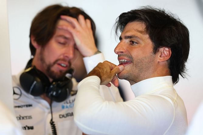 "I reminded myself that I was training and I had to run away": Carlos Sainz's heartwarming interaction with his new team members at Williams
