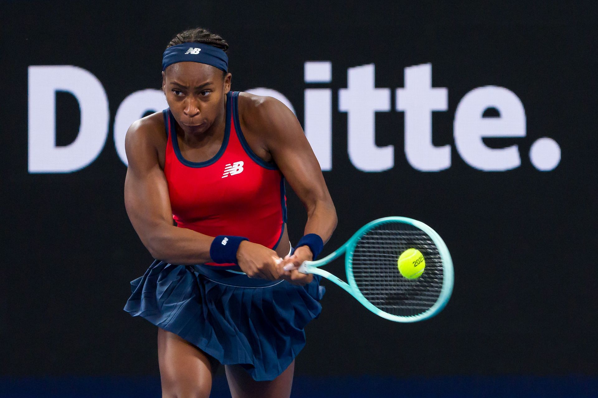 Coco Gauff hits a backhand | Getty Images