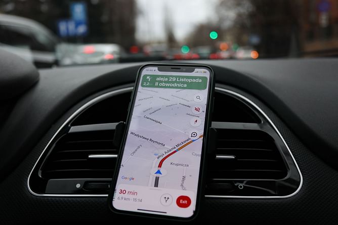 "Most pointless thing ever" — Netizens react to Google Maps agreeing to replace 'Gulf of Mexico' with 'Gulf of America' for US users