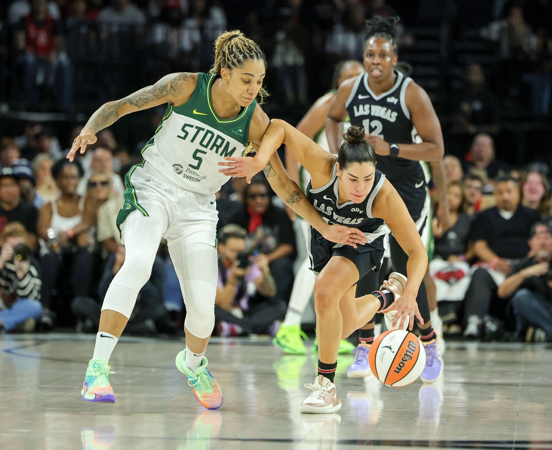 Seattle Storm&#039;s Gabby Williams in a game against the Las Vegas Aces (Image Source: Getty)