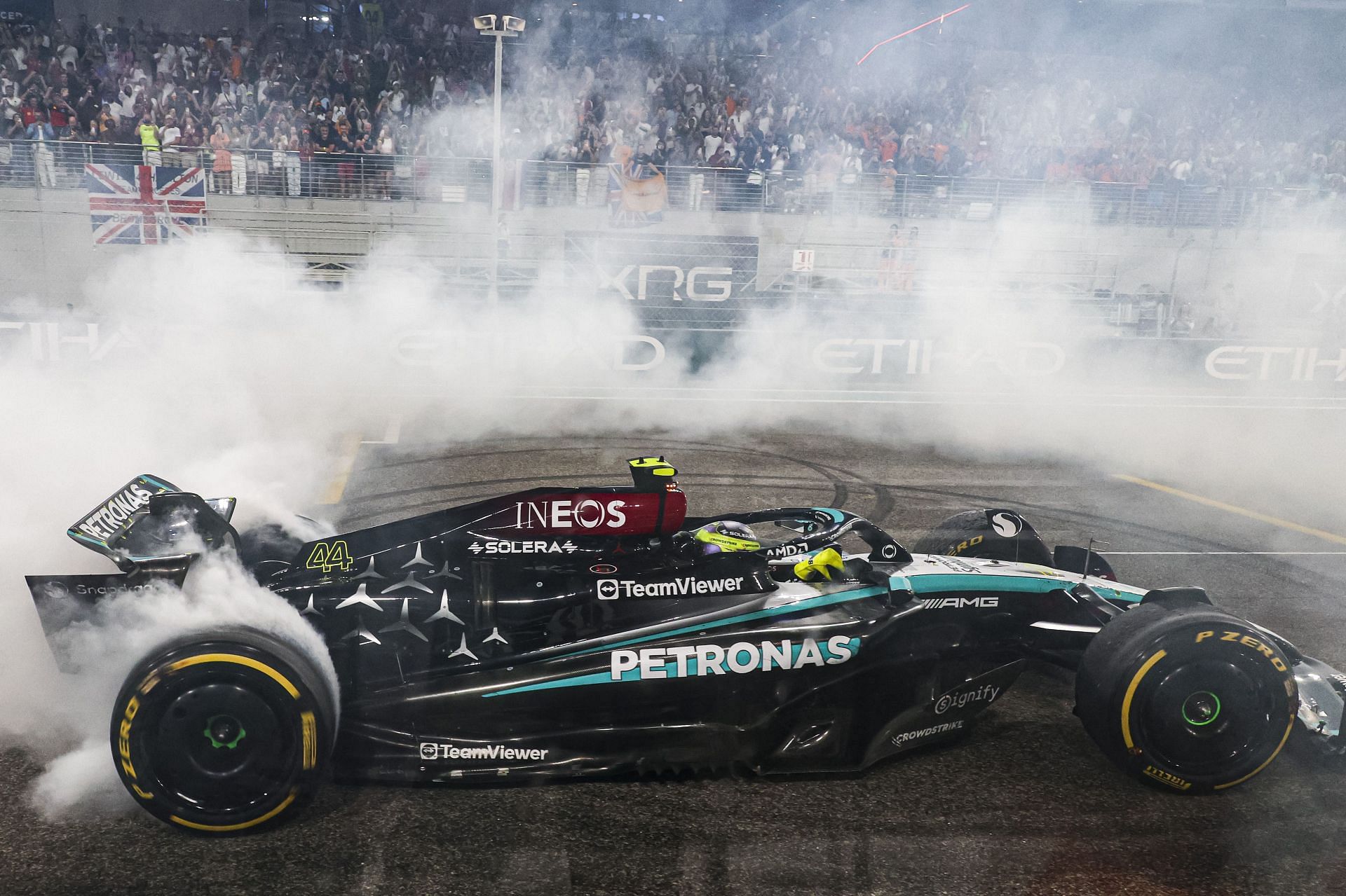 Lewis Hamilton at the 2024 Abu Dhabi Grand Prix (Image Source: Getty)