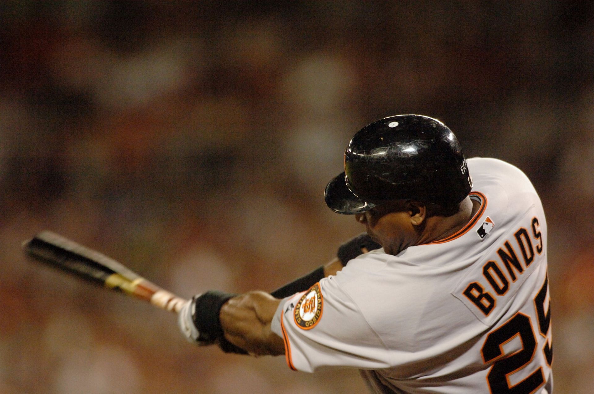 Barry Bonds in action for the San Francisco Giants - Source: Getty