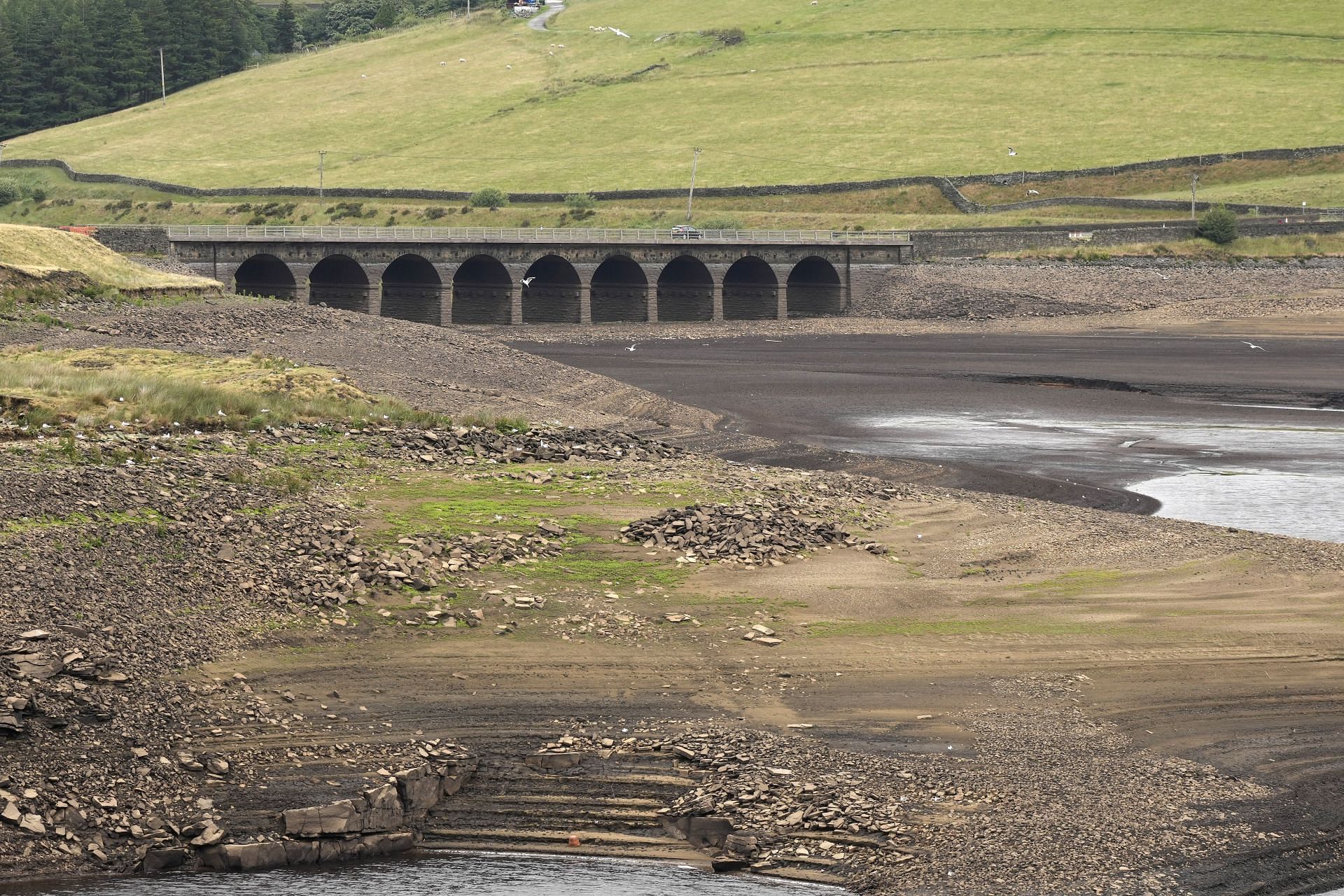 Countryside location (Glossop) (Images via Getty)