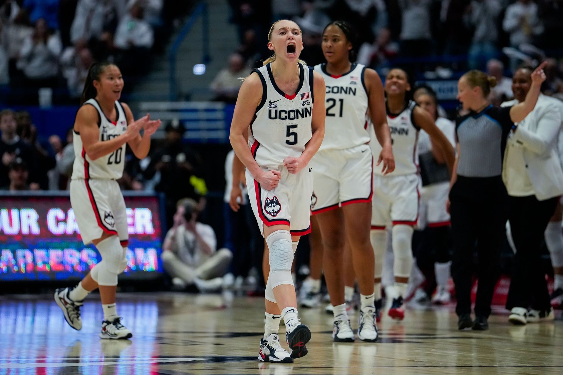 USC v Connecticut - Source: Getty