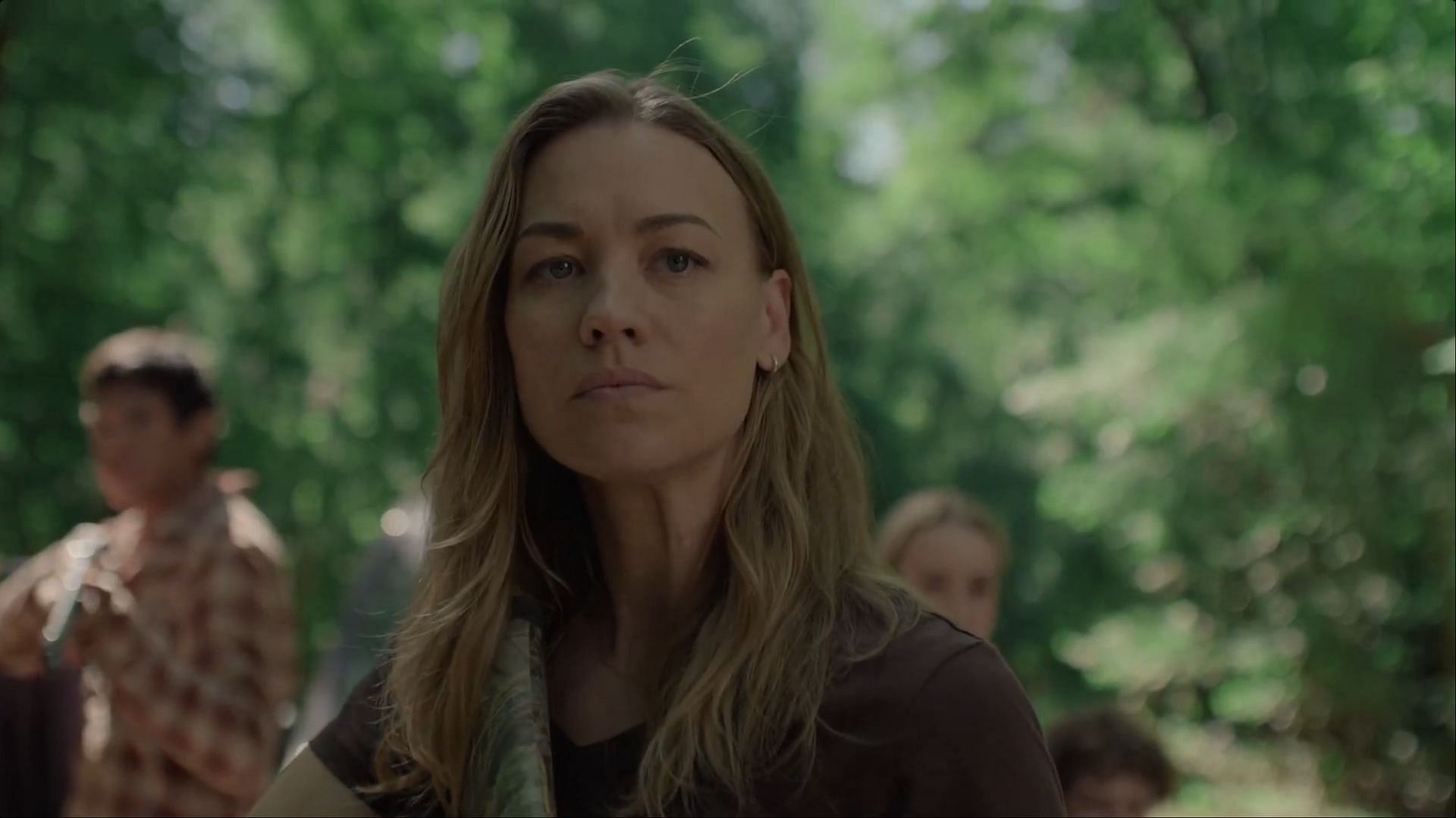 Still from Teacup, Yvonne Strahovski as Maggie Chenoweth ( via Peacock/AppleTV)