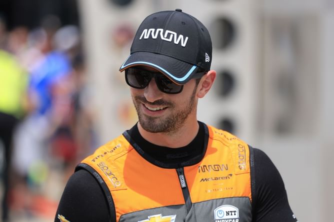 IndyCar rivals Conor Daly and Marco Andretti roast Alexander Rossi's blink-and-miss Florida vacation rental tour
