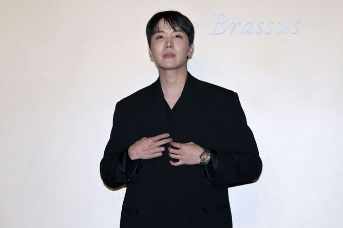 BTS’ j-hope’s world tour announcement causes a surge in HYBE stock market shares