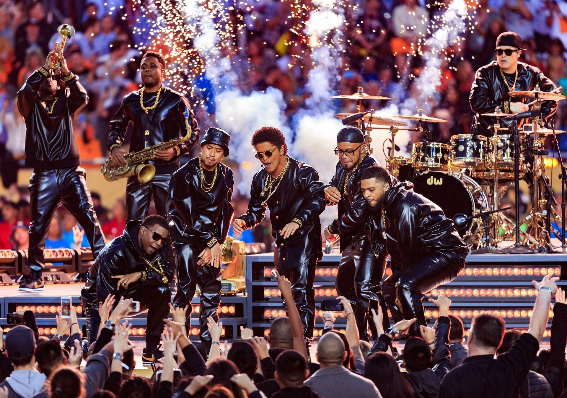 3 superstars who performed at Super Bowl halftime show twice feat. Bruno Mars and more