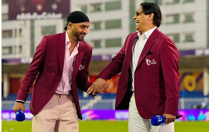 Shoaib Akhtar & Harbhajan Singh run around like kids during ILT20 2025 [Watch]