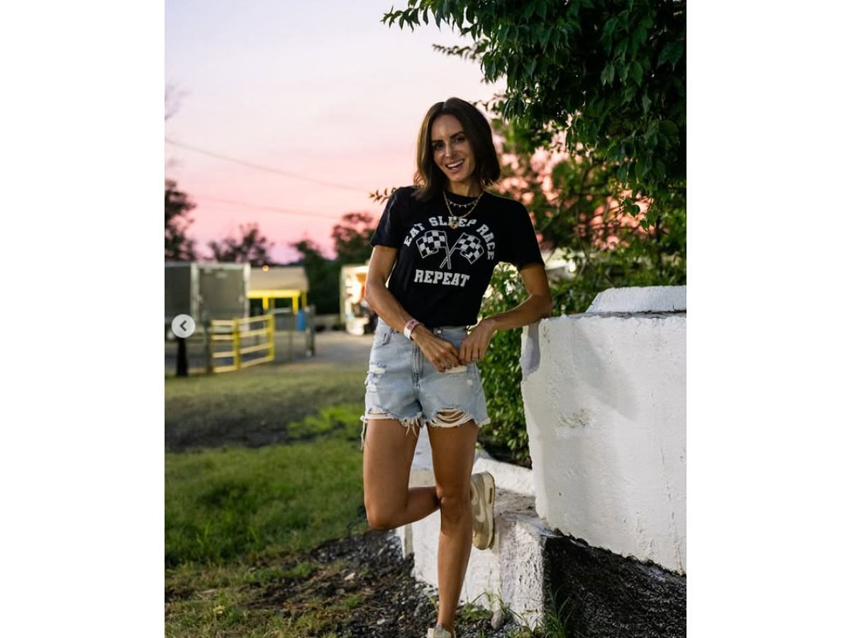 Samantha Busch styles a classic t-shirt and shorts look - Source: via @samanthabusch on Instagram