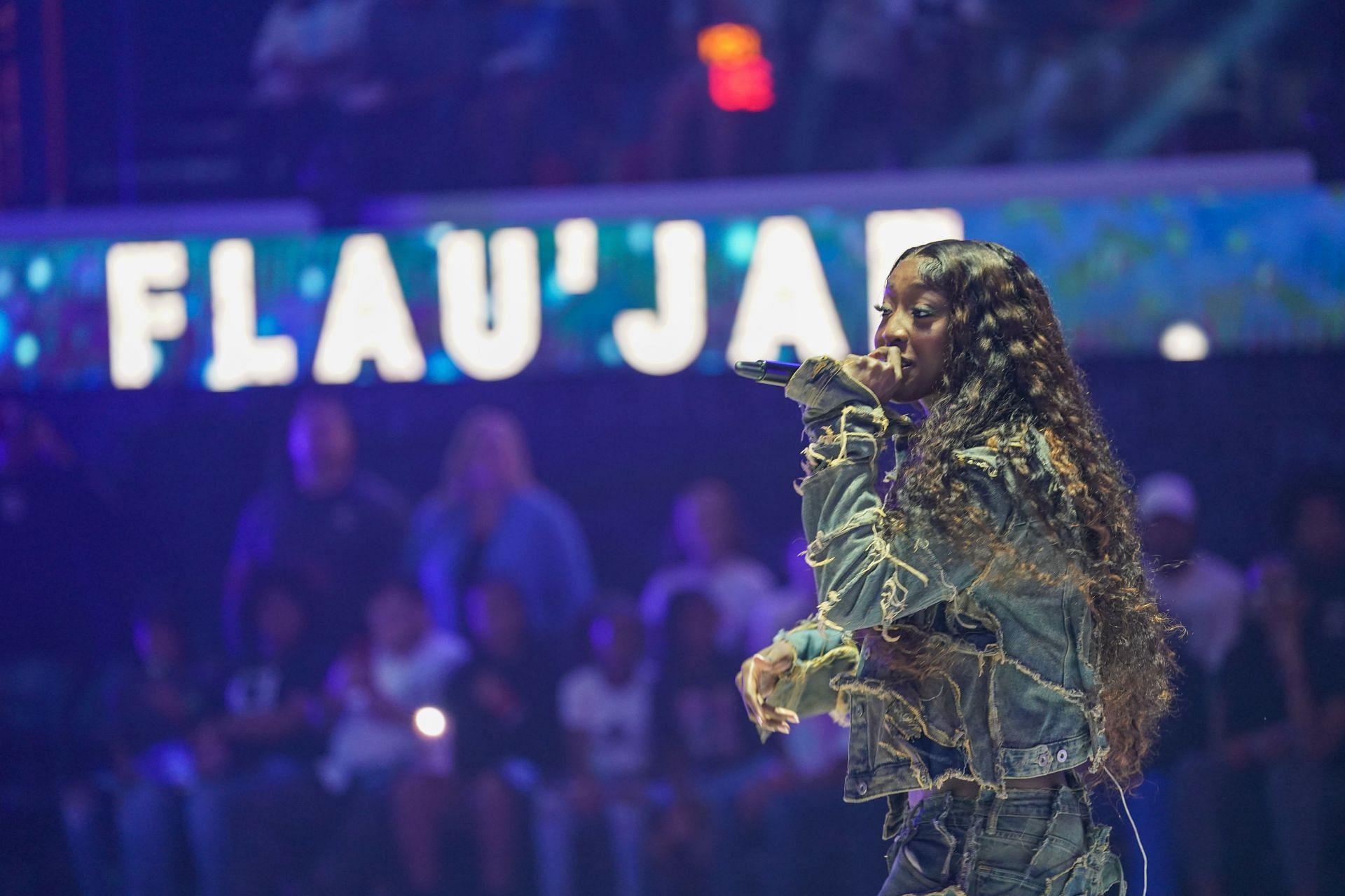 Flau&#039;jae performs during halftime of The Overtime Select Championship game at Overtime Elite Arena on Sept. 15 in Atlanta, Georgia. Photo: Getty