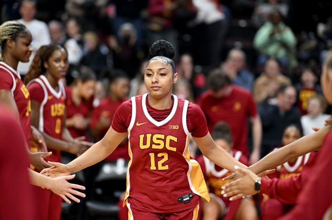 Fans react to JuJu Watkins' career-high night vs Rutgers: "Garbage play in garbage time against garbage team" "Keep balling"