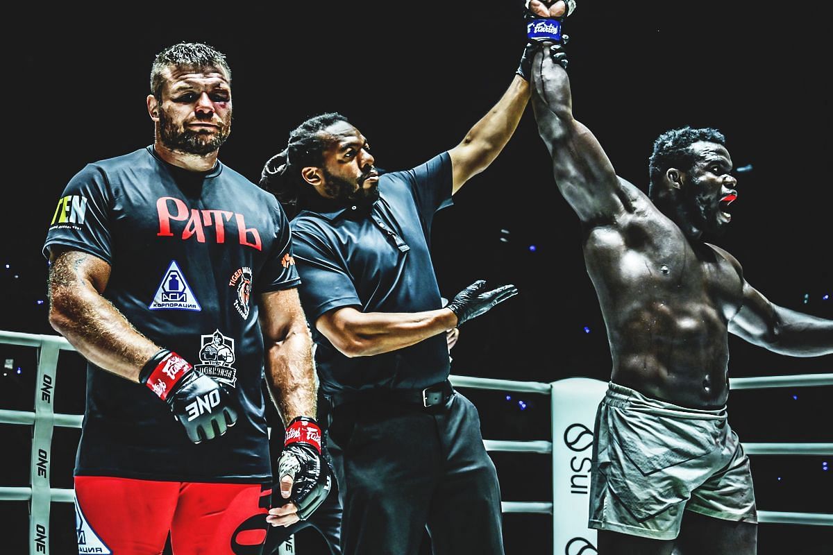 Anatoly Malykhin (left) lost the ONE heavyweight MMA crown to Oumar 