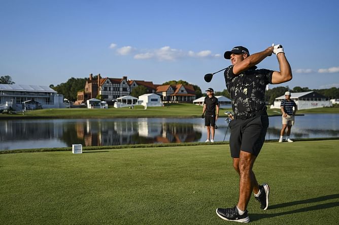 360k followers golf influencer Micah Morris switch TaylorMade for Titleist
