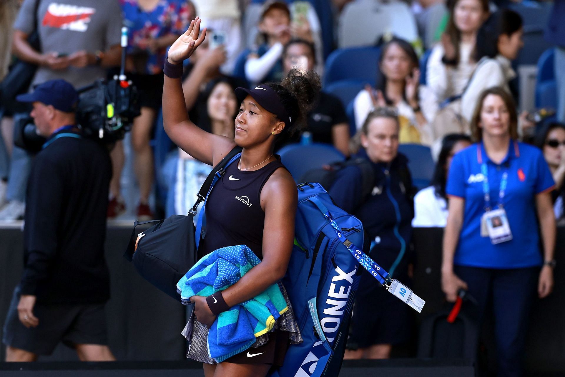 Naomi Osaka waves to Melbourne crowd after third-round exit (Source: Getty)