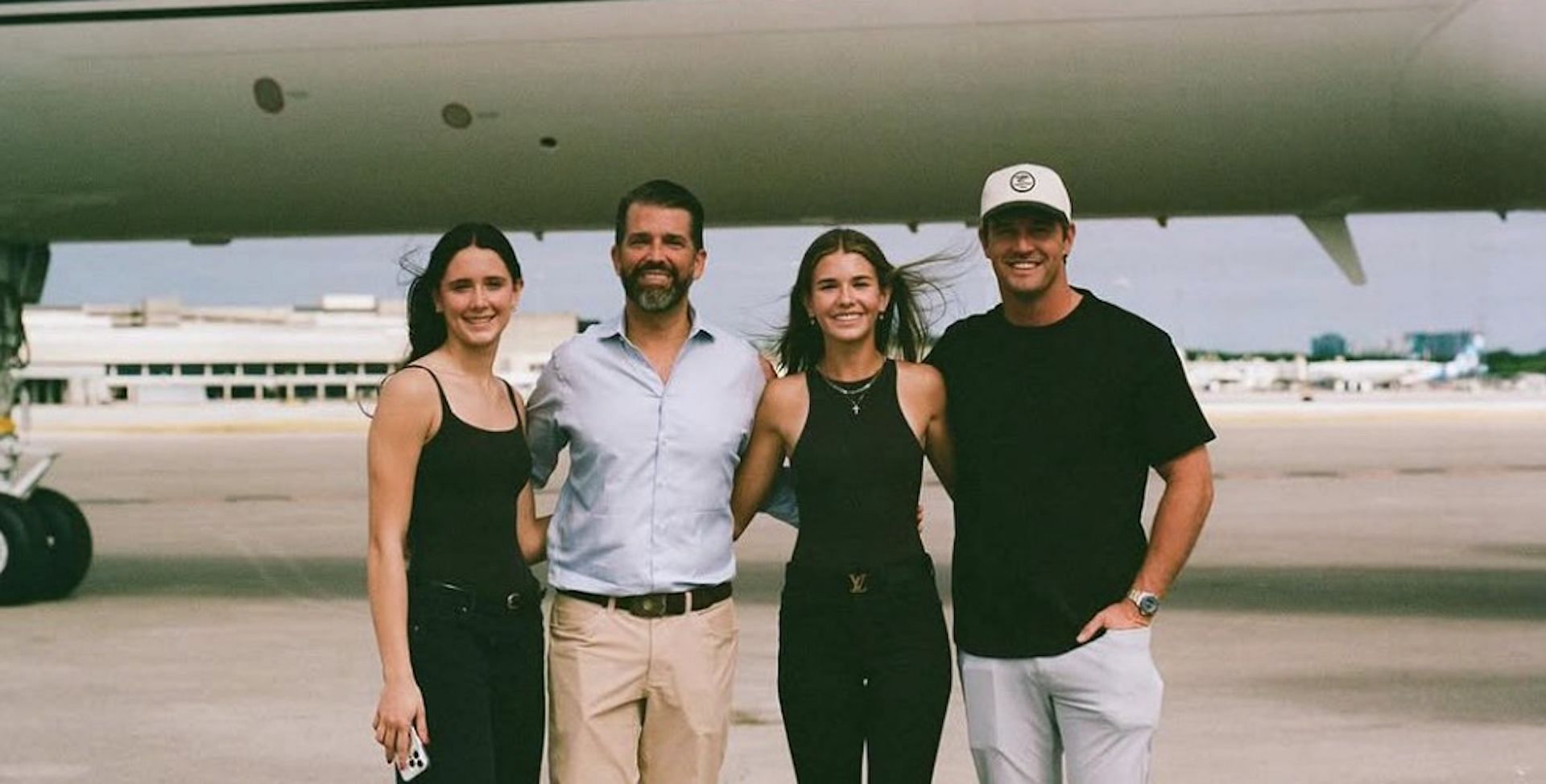 Bryson DeChambeau with the Trump family (Image via X @flushingitgolf)