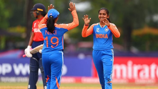 टीम इंडिया ने वर्ल्ड कप से इंग्लैंड को किया बाहर, फाइनल में लगातार दूसरी बार बनाई जगह; जानिए किससे होगा खिताबी मुकाबला