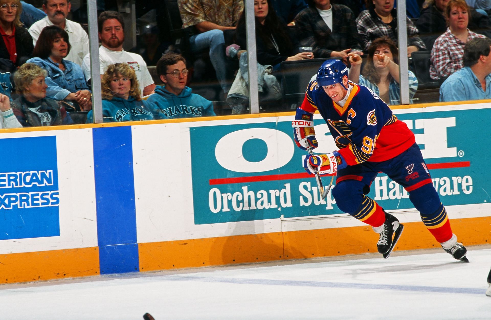 Wayne Gretzky in action for the St. Louis Blues during an NHL game. (Credits: Getty)