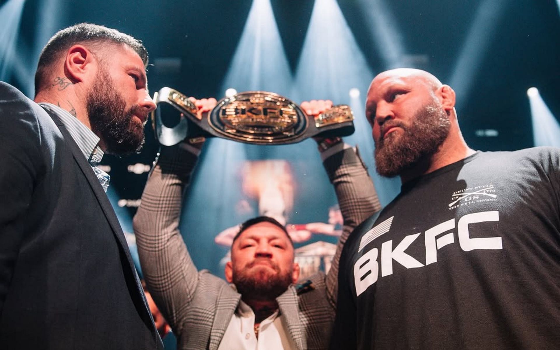 Mick Terrill (left) and Ben Rothwell (right) went toe-to-toe at a BKFC event [Image courtesy: @bareknucklefc on Instagram]