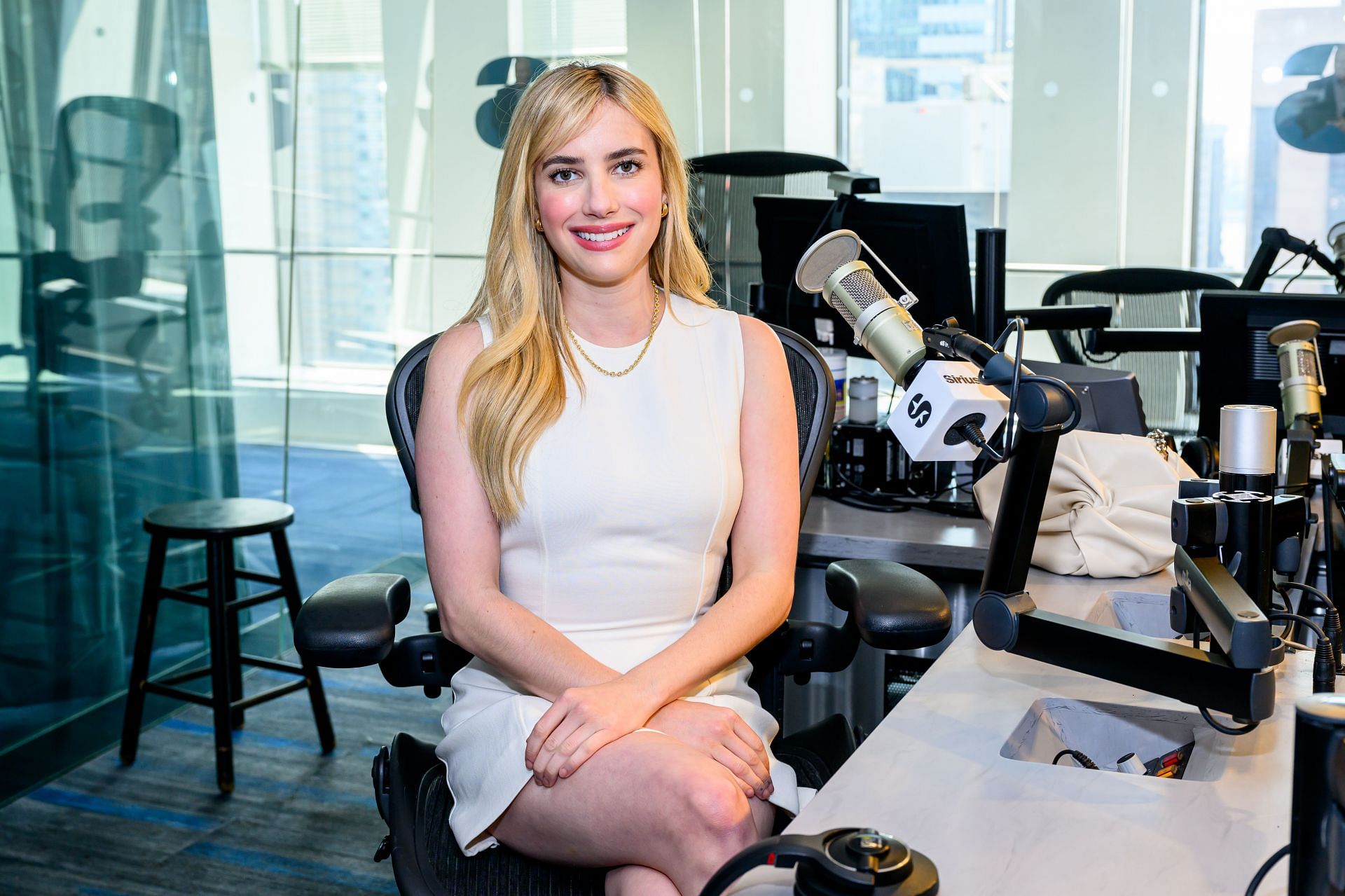 Emma Roberts Visit SiriusXM (Image via Getty)