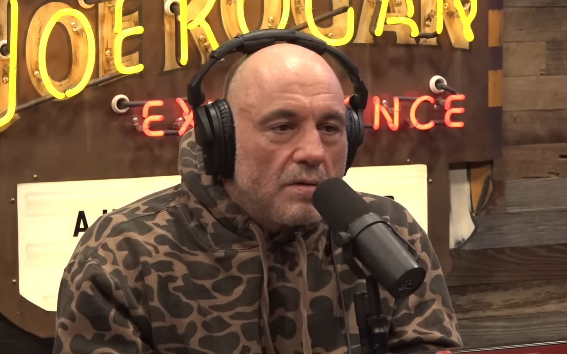 Joe Rogan reacted to the California incident where car owners allegedly tried to pull off an unusual scam. [Image courtesy: PowerfulJRE on YouTube]