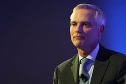 Who is Robert Isom? American Airlines CEO conveys "deep sorrow" as he addresses Flight 5342's collision with military helicopter